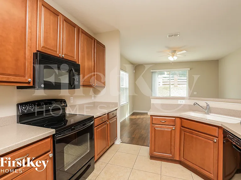 965 Marietta Ln — Photo 5