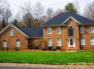 129 N Oakwoods Trce, Wilkesboro, NC 28697