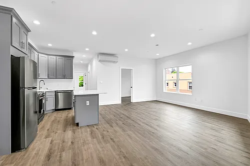 533 Greenwich St Photo 1