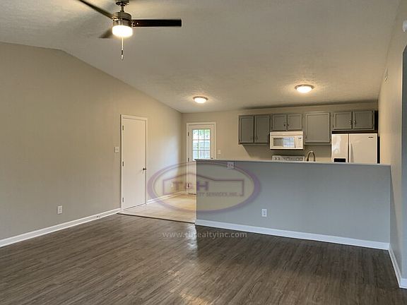5th image of 8705 Zephyr Dr