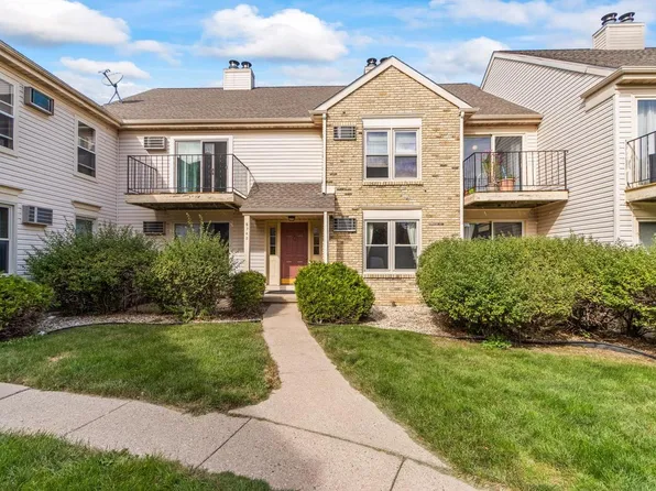 6742 Park Ridge Drive #B, Madison, WI 53719