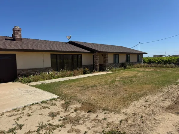376 E Klepper Ave, Caruthers, CA 93609