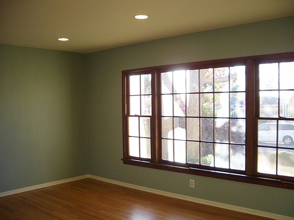 2nd image of 632 Bayside Dr