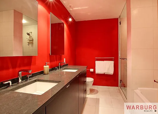 Sold by Warburg | media 9