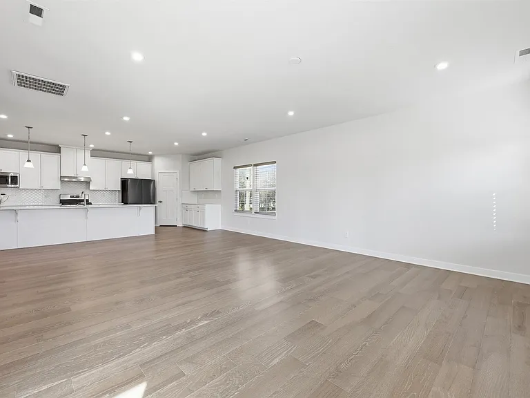 6425 Cumberland Dr #23 — Photo 11