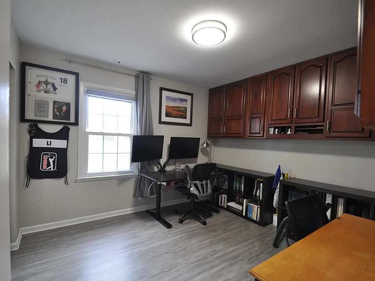 101 York Dr — Photo 31