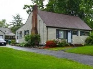 53 Bacon Rd, Springfield, MA 01119