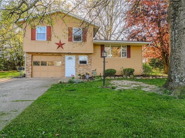 5952 Taylor Rd, Doylestown, OH 44230