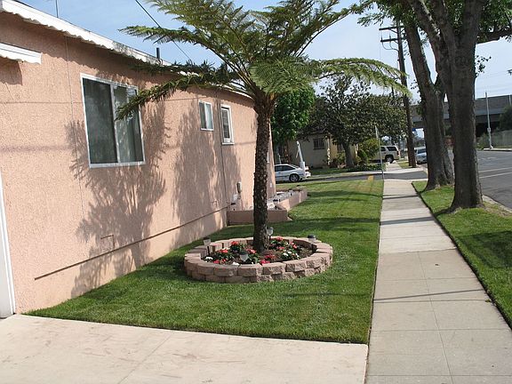 5th image of 3545 W 118th Pl