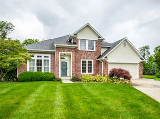 7548 W Ivy Ln, New Palestine, IN 46163