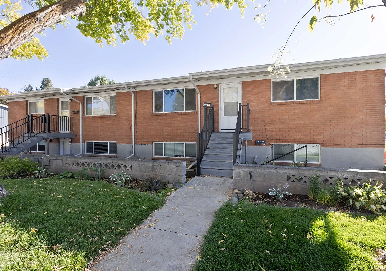 2 Bed 1 Bath Apartment in St Anthony — Photo 2