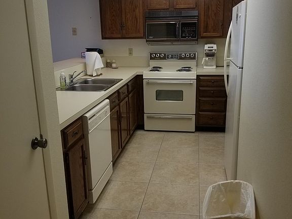 4th image of 7000 Gulf Blvd #202