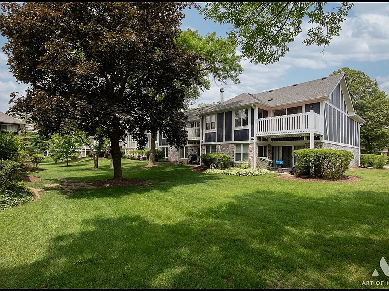 257 Coventry Cir — Photo 26