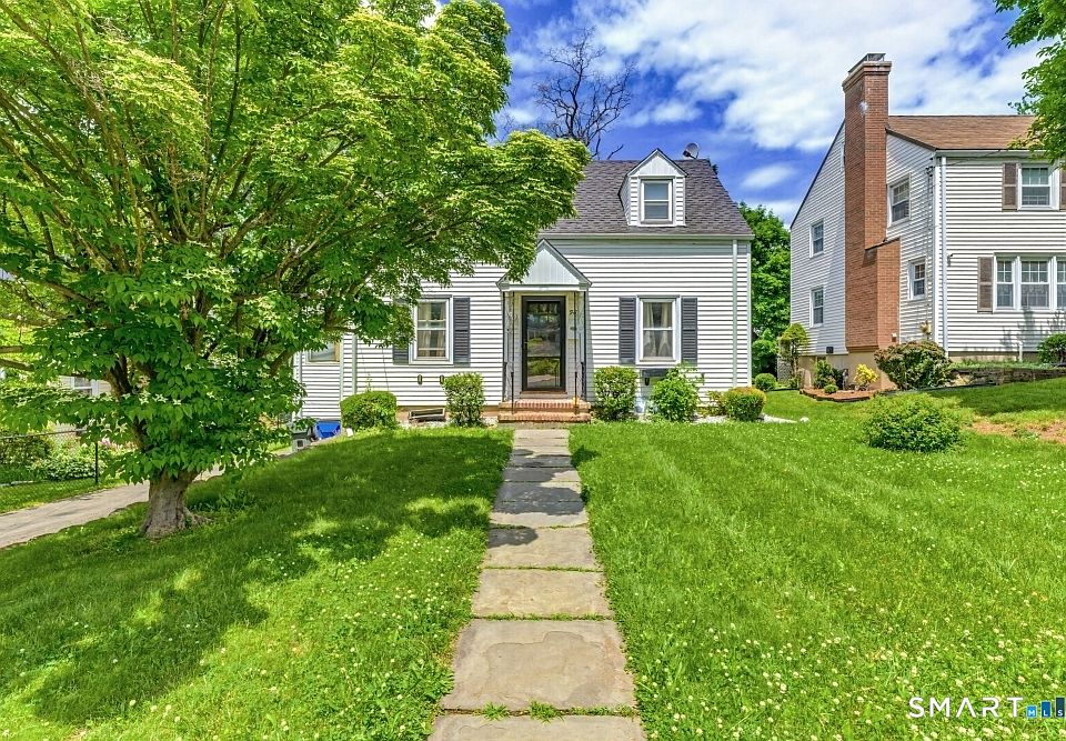 1st image of 98 Woodmere Road