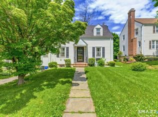 98 Woodmere Road, West Hartford, CT 06119