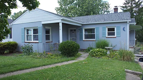 214 Seward Ave Photo 1