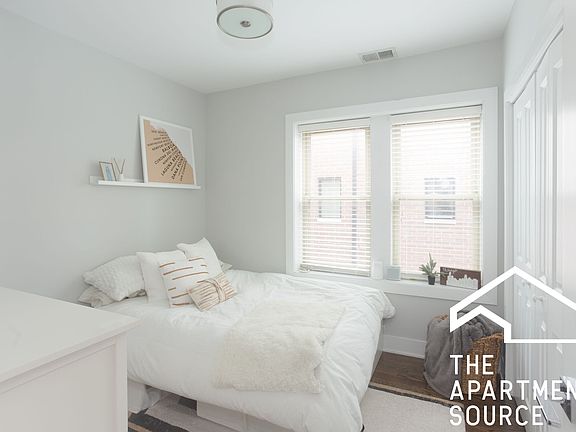5th image of 3917.5 N Janssen Ave #3