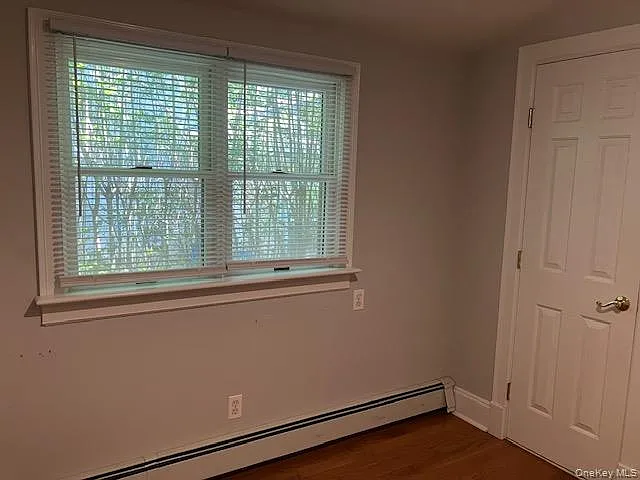 1 bed, 1.0 bath, 6416 sqft, $1,900 — Photo 3