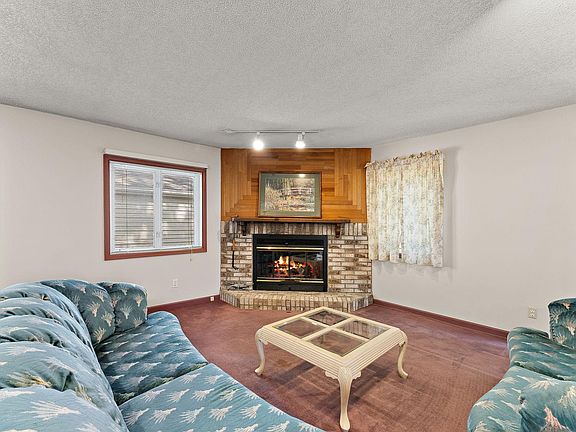 3rd image of 2986 Woodbridge St