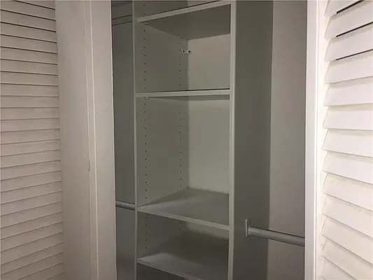 Rented by R New York | media 97