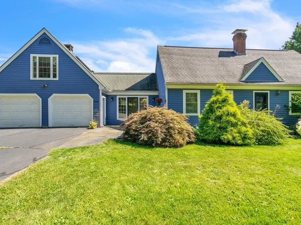 820 S East St, Amherst, MA 01002