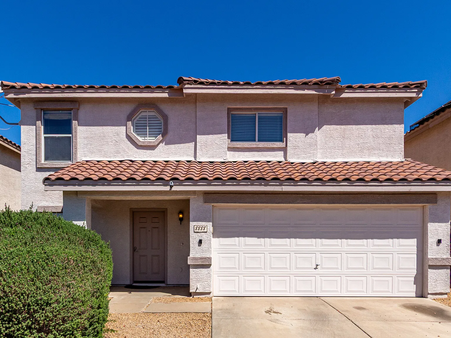 3 bed, 2.5 bath, 1611 sqft, $2,700 — Photo 1