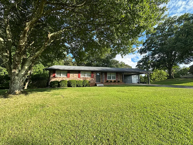 4619 Mountain View Rd — Photo 3