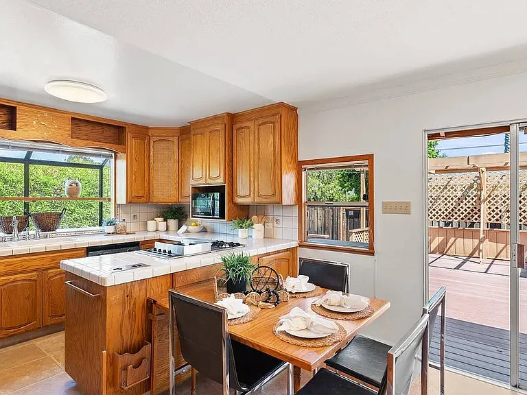 5515 Pennsylvania Blvd — Photo 7