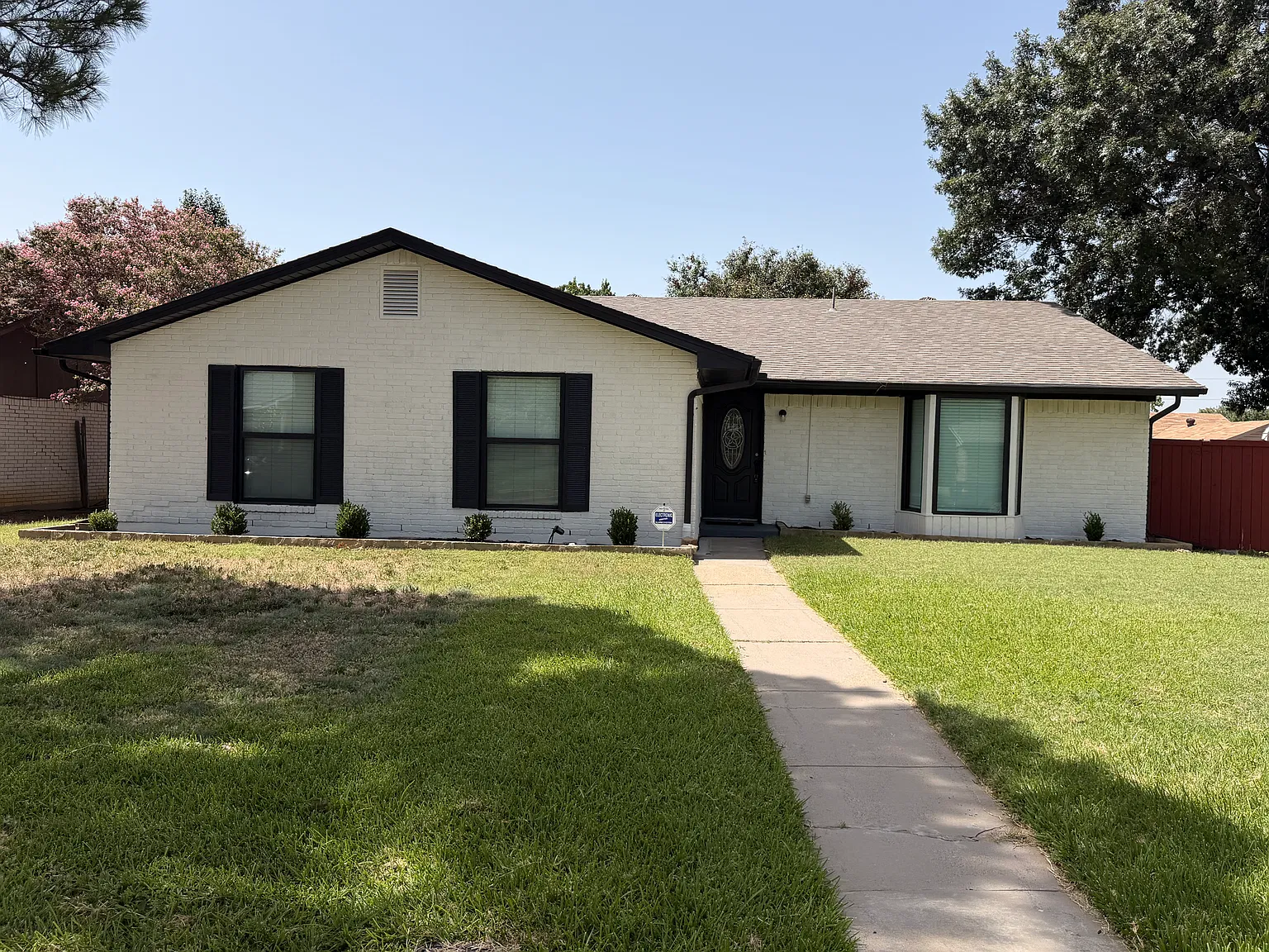 1262 Valencia Ln Lewisville TX 75067 — Photo 1