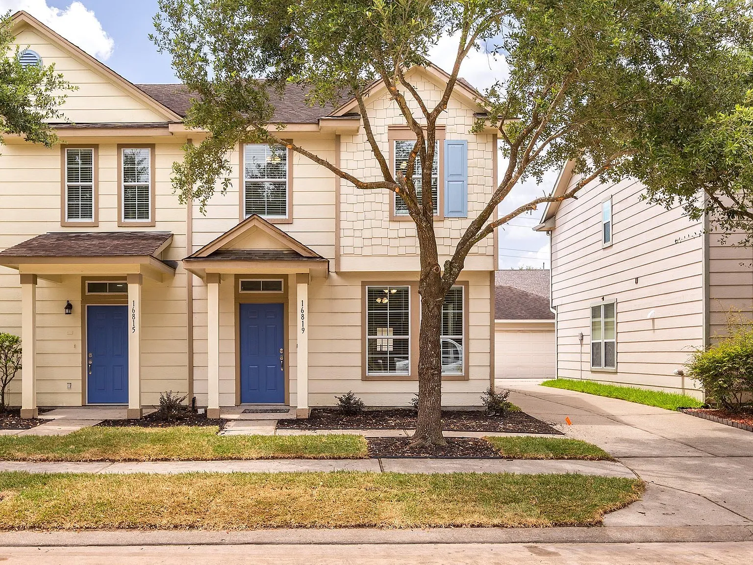 3 bed, 4.0 bath, 1440 sqft, $1,850 — Photo 1