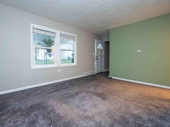 5th image of 309 Grace St