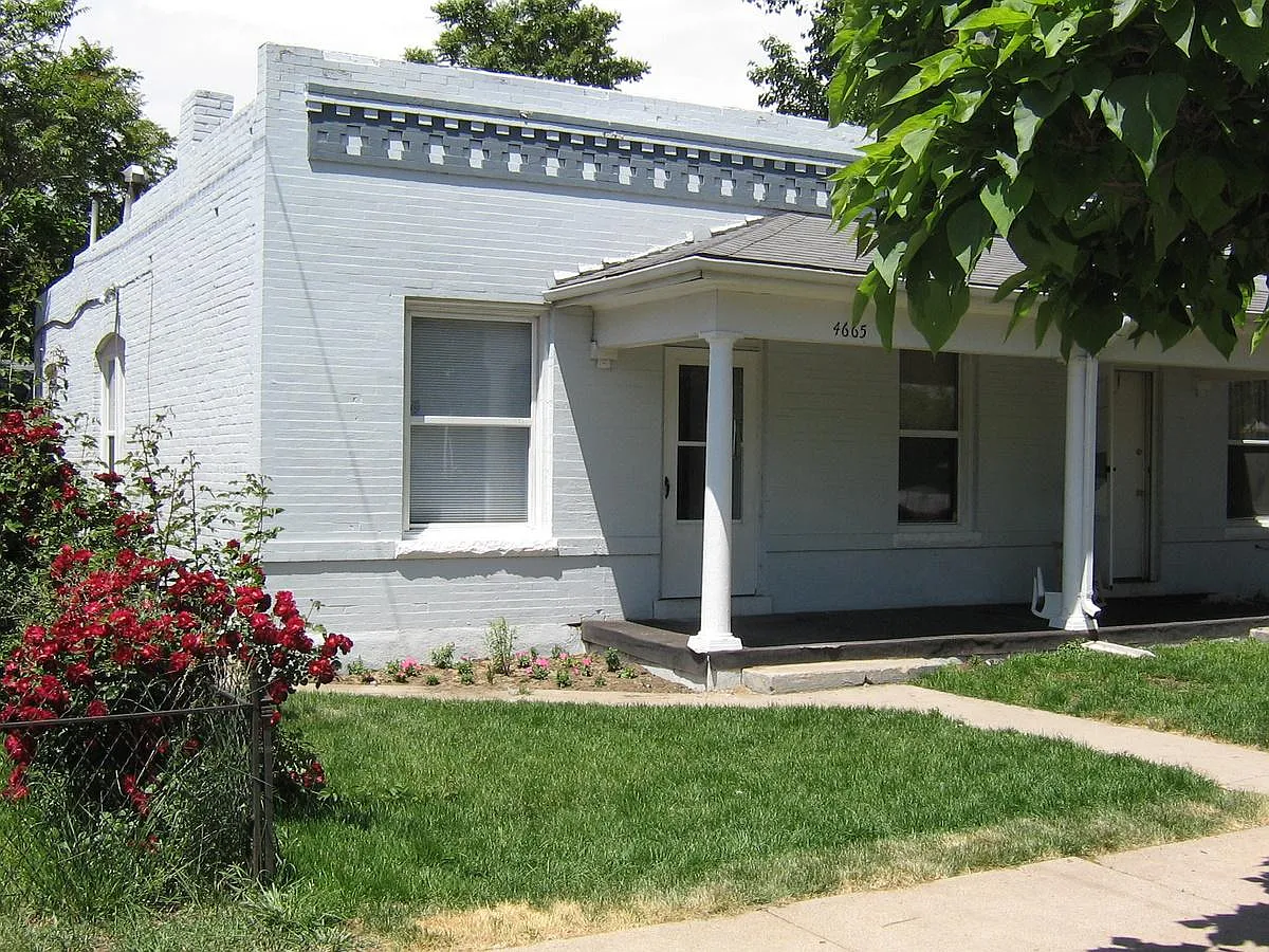 2 bed, 730 sqft, $1,700 — Photo 1
