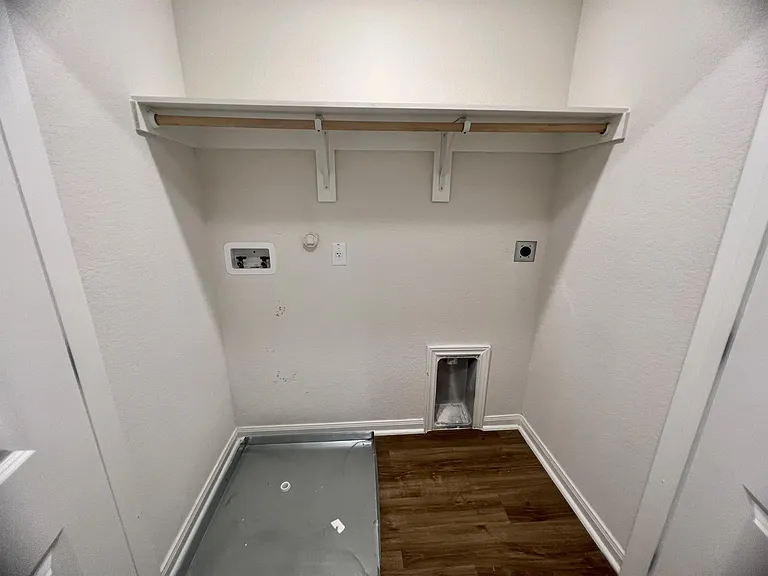 10335 Lynwood Crk — Photo 16