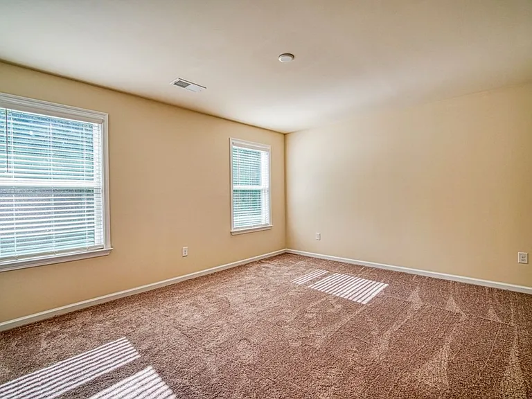 580 Millsgate Cir — Photo 18