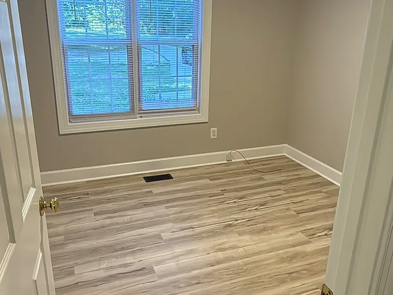 130 Camden Dr — Photo 10