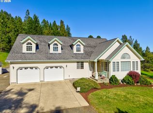 441 Gem Dr, Roseburg, OR 97471