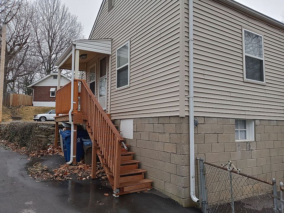 2nd image of 9628 W Milton Ave