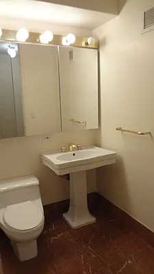 Rented by Royal Operation System | media 12