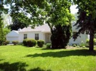 1119 Hillside Dr, Birmingham, MI 48009
