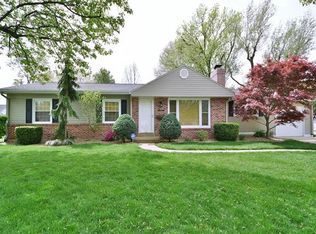 12510 Ridgefield Dr, Saint Louis, MO 63131