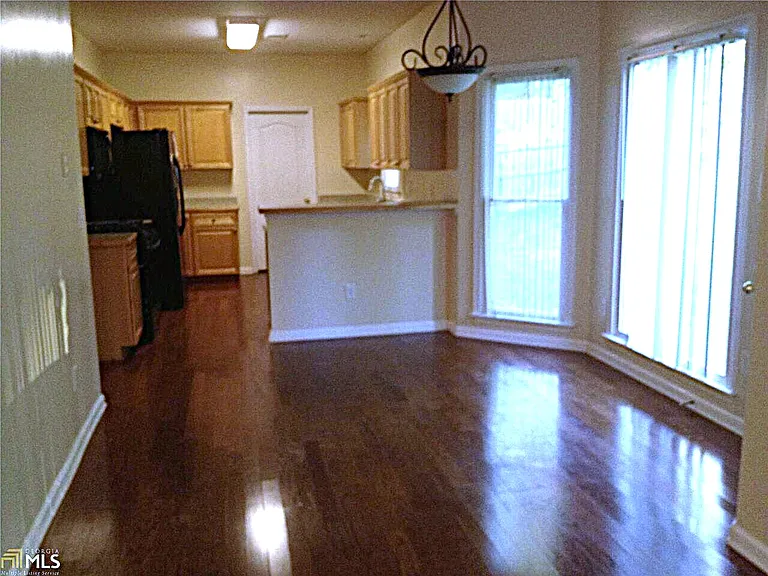 699 Oakview Trl — Photo 7
