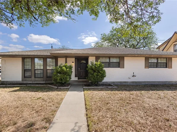 904 Lyndale St, Kingsville, TX 78363