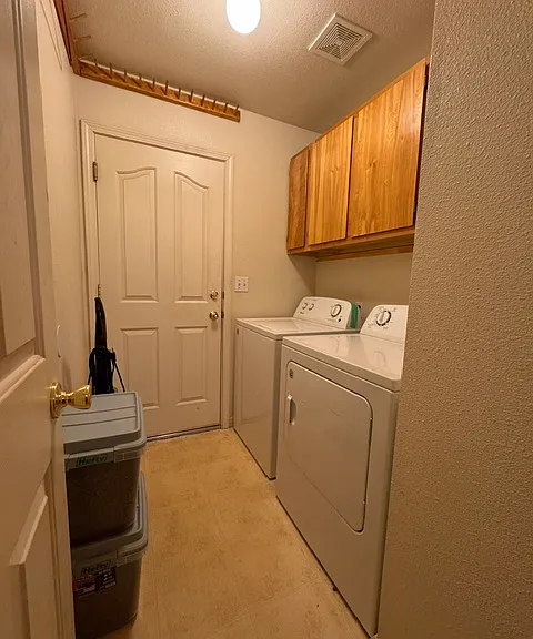 1686 Stetson Way — Photo 14
