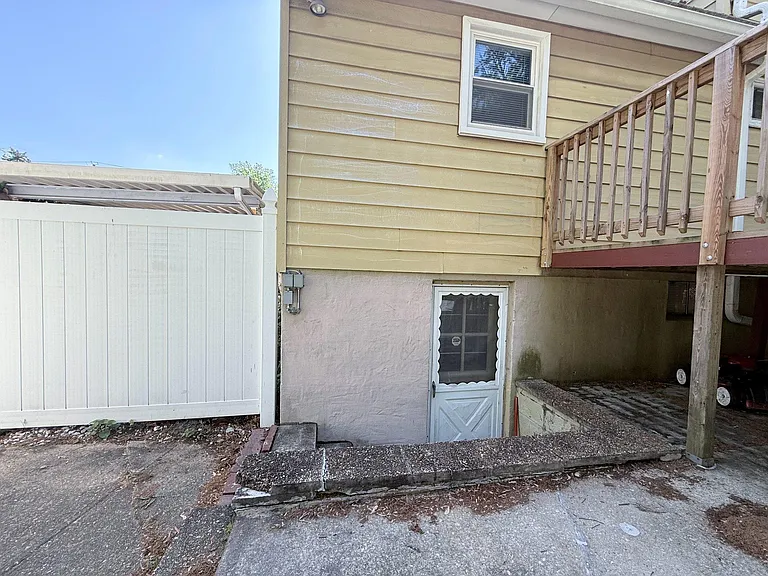 4203 Maple Rd — Photo 9