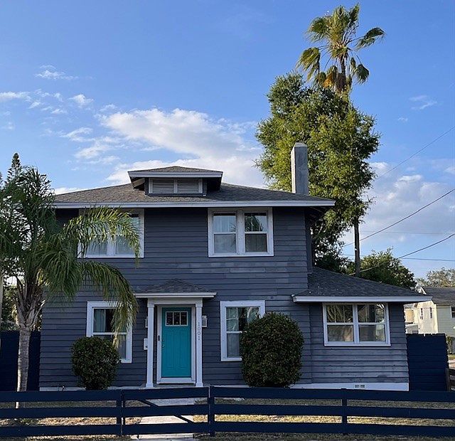 1st image of 1001 10th Ave S