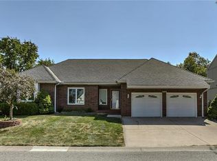 7823 Park St, Lenexa, KS 66215