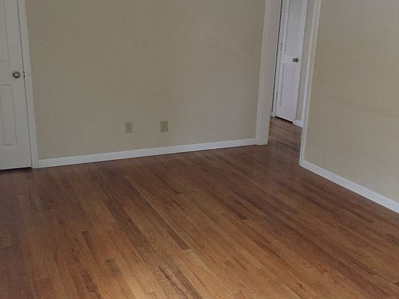5th image of 3614 N Roan St #1