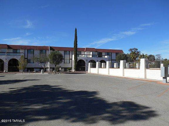 4th image of 6331 N Barcelona Ct