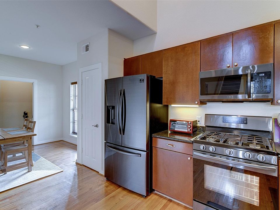 1st image of 2216 Chenevert St Unit 11