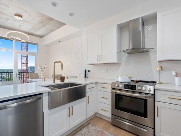 1510 Demonbreun St APT 807, Nashville, TN 37203